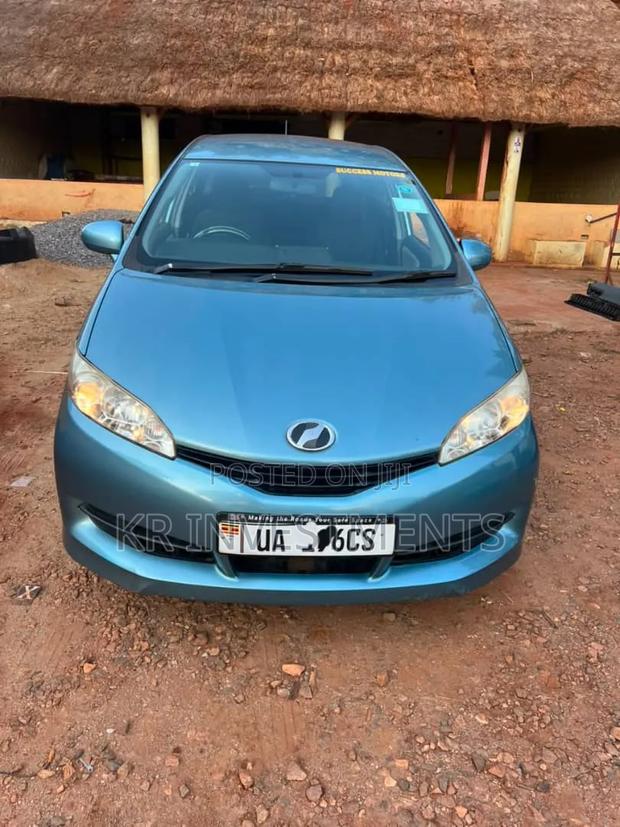 Toyota Wish 2011 Blue