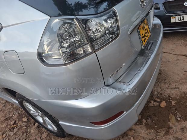 Toyota Harrier 2009 Silver