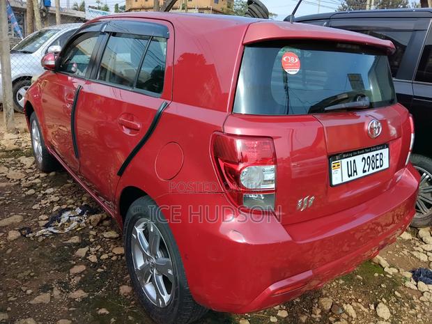 Toyota IST 2011 Red