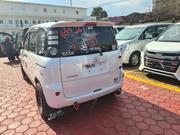 Toyota Sienta 2012 White for sale