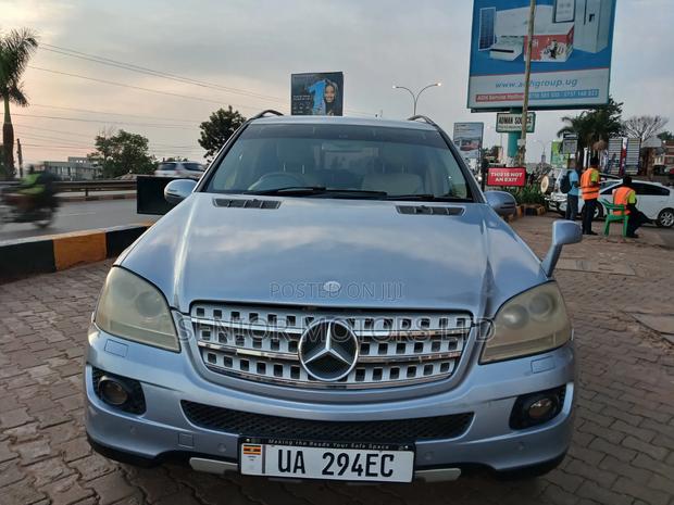 Mercedes-Benz M Class 2009 Blue