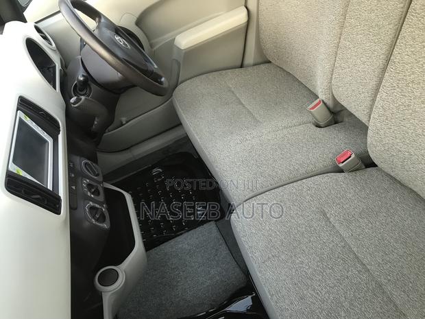 Toyota Passo 2011 Maroon