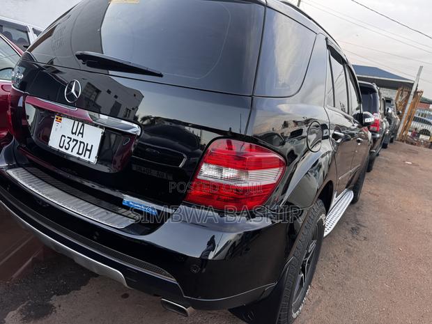 Mercedes-Benz M Class 2010 Black