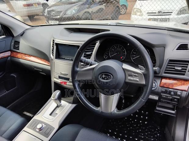 Subaru Legacy 2010 White