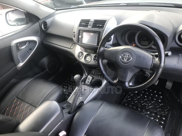 Toyota RAV4 2008 Green