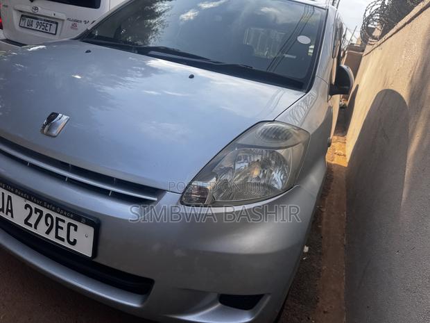 Toyota Passo 2006 Silver