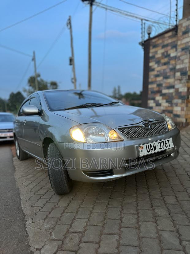 Toyota Corolla 2002 Silver