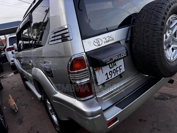 Toyota Land Cruiser Prado 2004 Silver