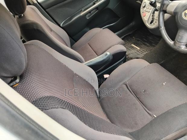 Toyota Wish 2006 Gray