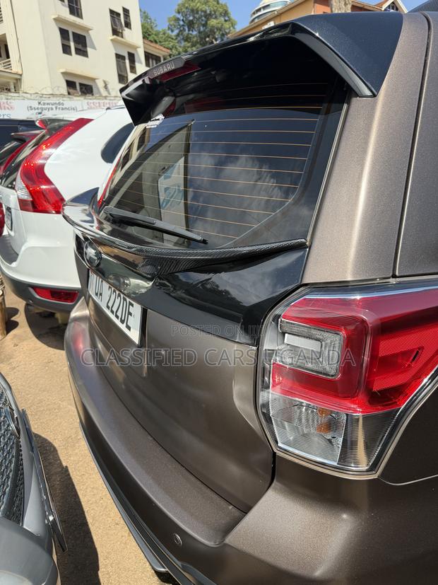 Subaru Forester 2.0XT Premium AWD 2016 Brown
