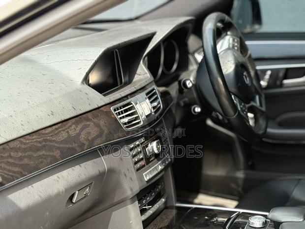 Mercedes-Benz E250 SV Premium 2014 Black
