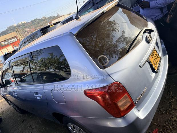 Toyota Corolla Fielder 2010 Blue