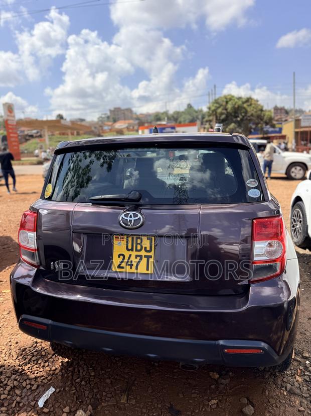 Toyota IST 2010