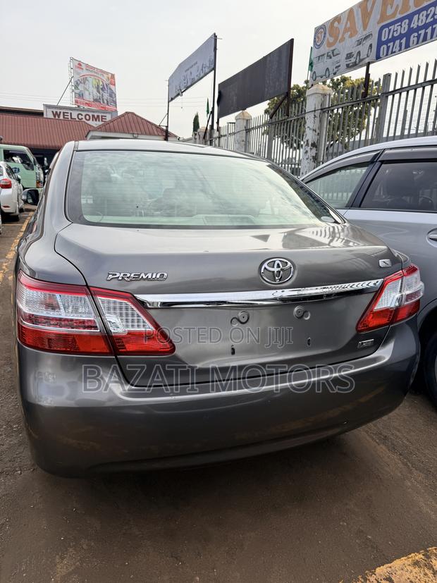 Toyota Premio 2012 Gray