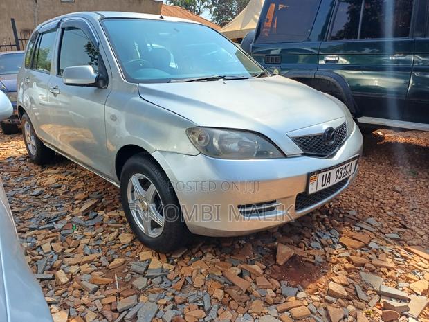 Mazda Demio 2006 Silver