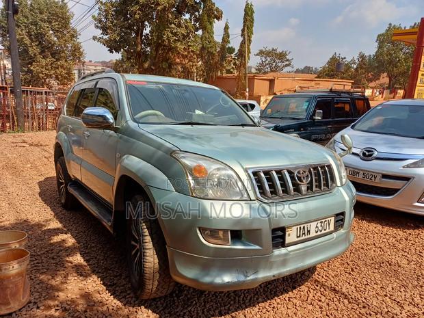 Toyota Land Cruiser Prado 2006 Green