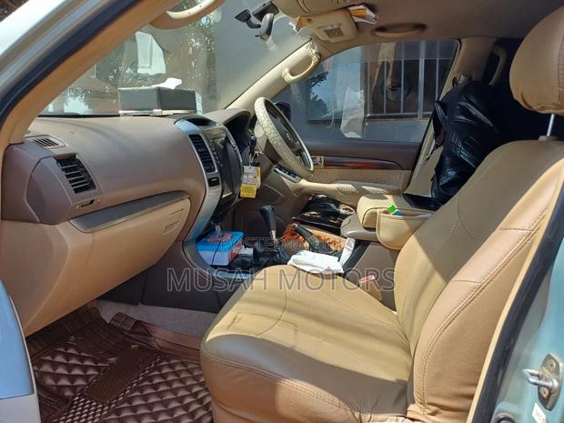 Toyota Land Cruiser Prado 2006 Green