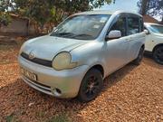 Toyota Sienta 2004 Silver for sale