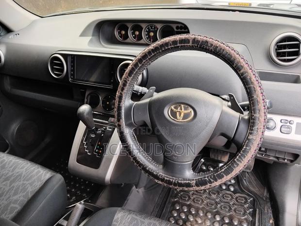 Toyota Corolla Rumion 2012 Black