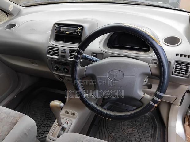 Toyota Corolla Spacio 2002 Silver