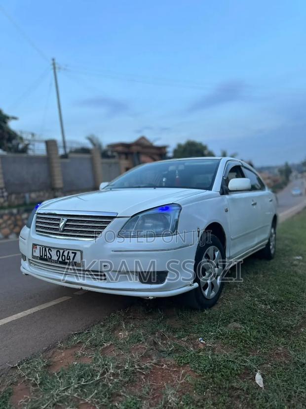Toyota Corona Premio 2000 White