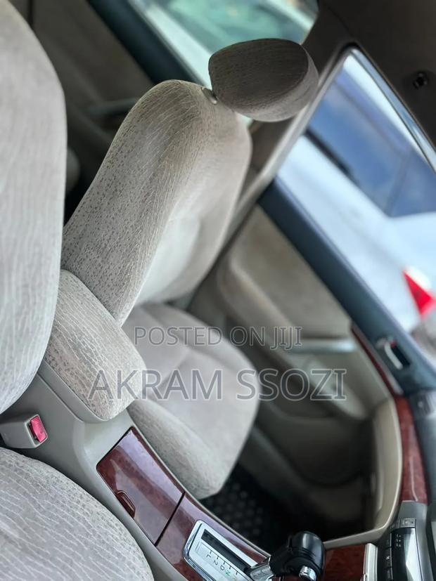 Toyota Corona Premio 2000 White