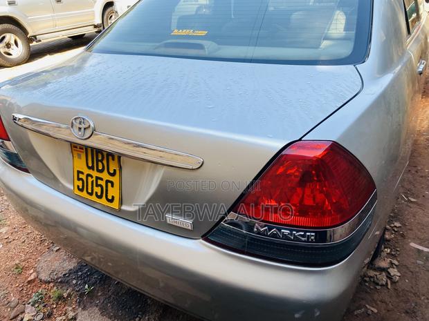 Toyota Mark II 2004