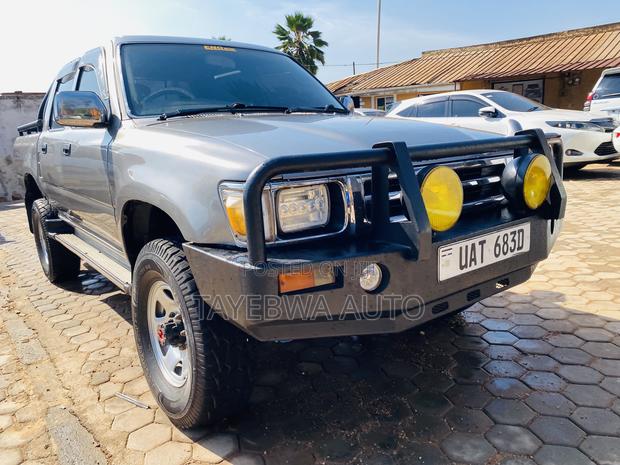 Toyota Hilux 1999