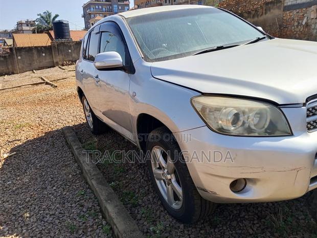 Toyota RAV4 V6 2006 Silver