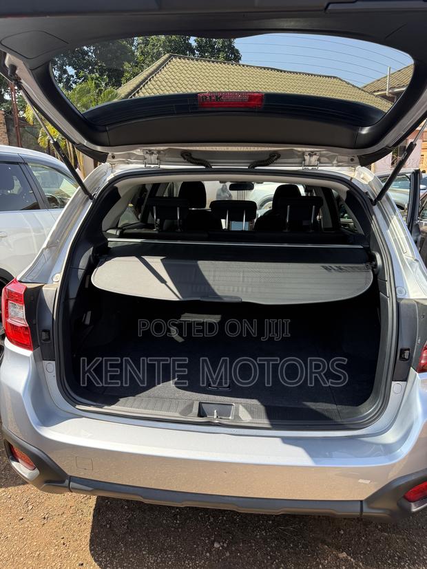 Subaru Outback 2.5i 4dr Wagon AWD (2.5L 4cyl CVT) 2015 Silver
