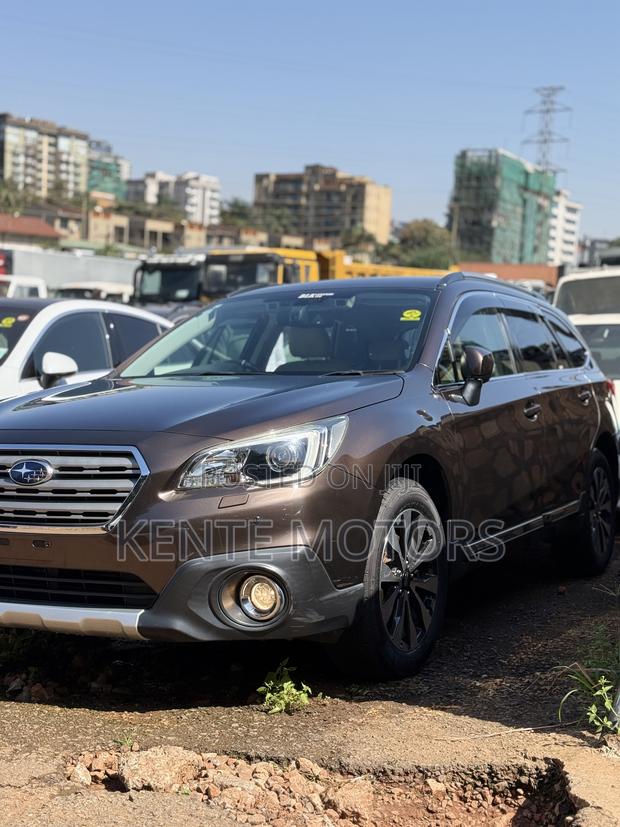 Subaru Outback 2.5i Premium AWD 2017 Gold
