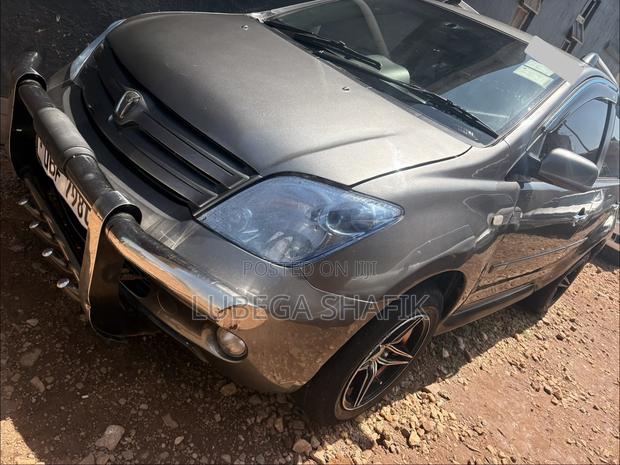 Toyota IST 2007 Gray