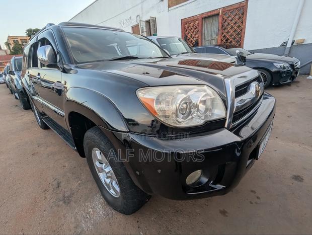 Toyota Hilux Surf 2006 Black