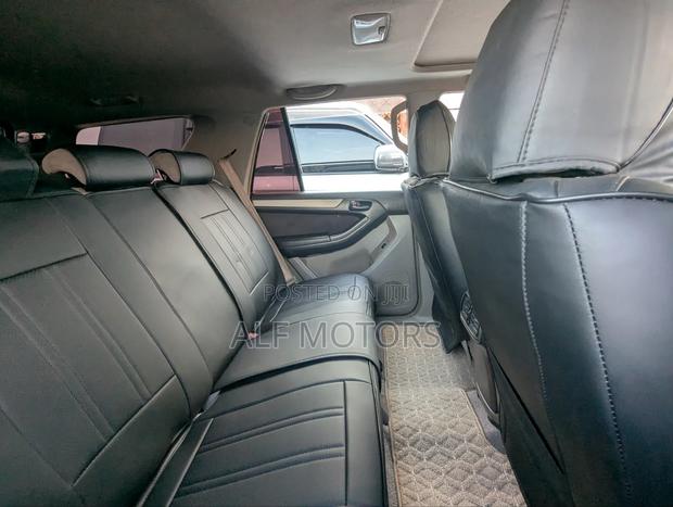 Toyota Hilux Surf 2006 Black