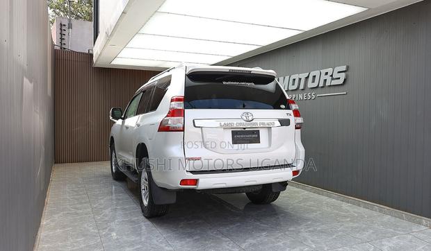 Toyota Land Cruiser Prado 2016 Pearl