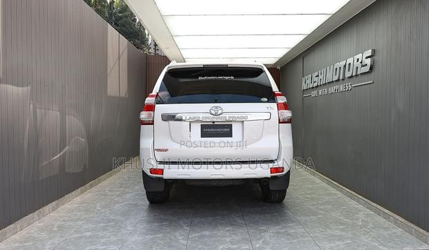 Toyota Land Cruiser Prado 2016 Pearl