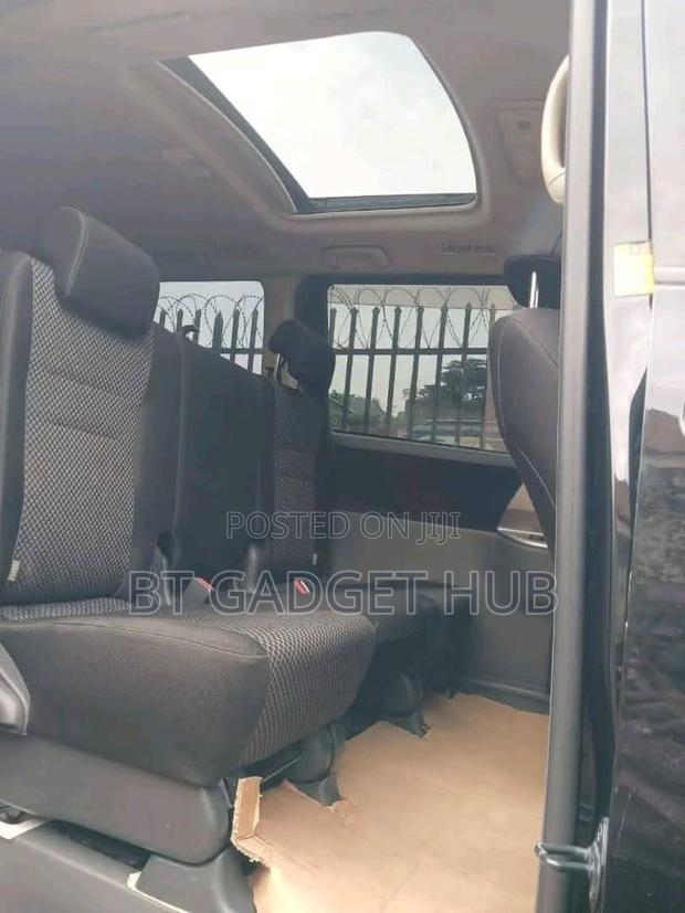 Toyota Noah 2012 Black