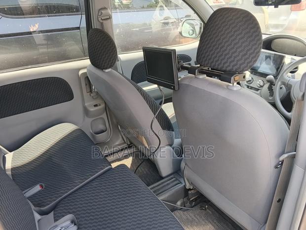 Toyota Sienta 2010 Gray