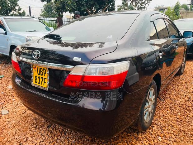 Toyota Premio 2010