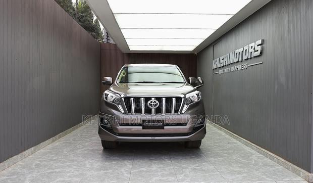 Toyota Land Cruiser Prado 2017 Brown