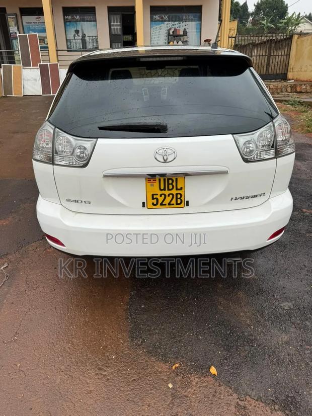 Toyota Harrier 2008 White