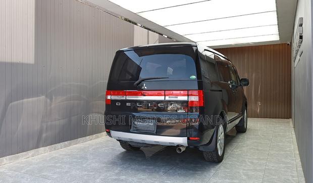 Mitsubishi Delica 2013 Black