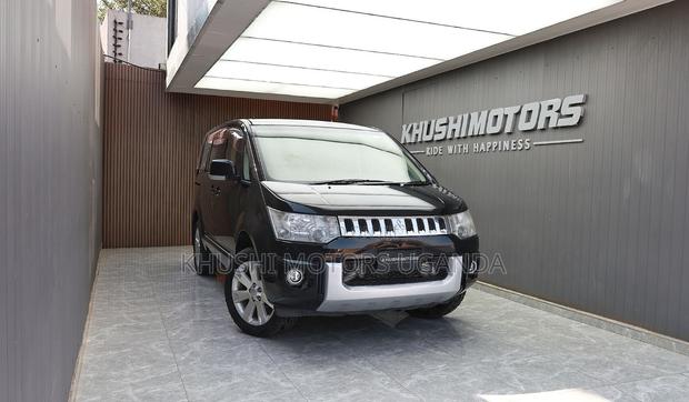 Mitsubishi Delica 2013 Black