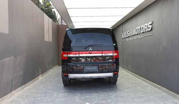 Mitsubishi Delica 2013 Black
