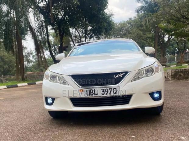Toyota Mark X 2012 White