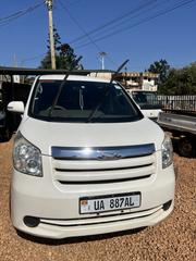 Toyota Noah 2.0 158hp FWD (8 Seater) 2010 White for sale