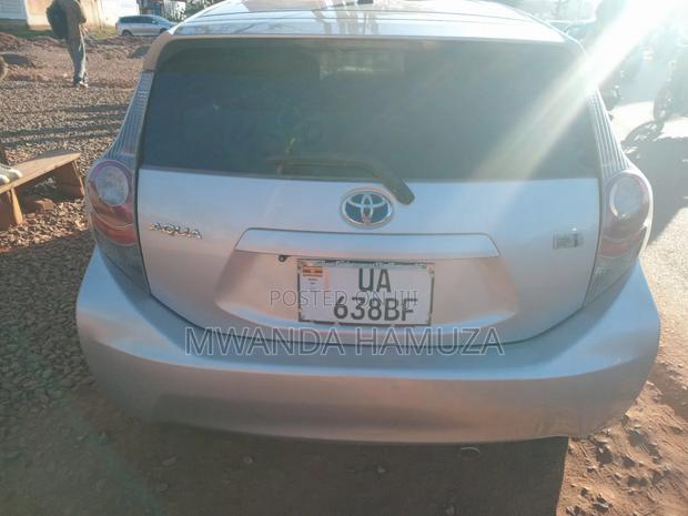 Toyota Aqua 2012 Silver