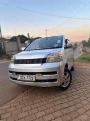 Toyota Noah 2002 Silver for sale