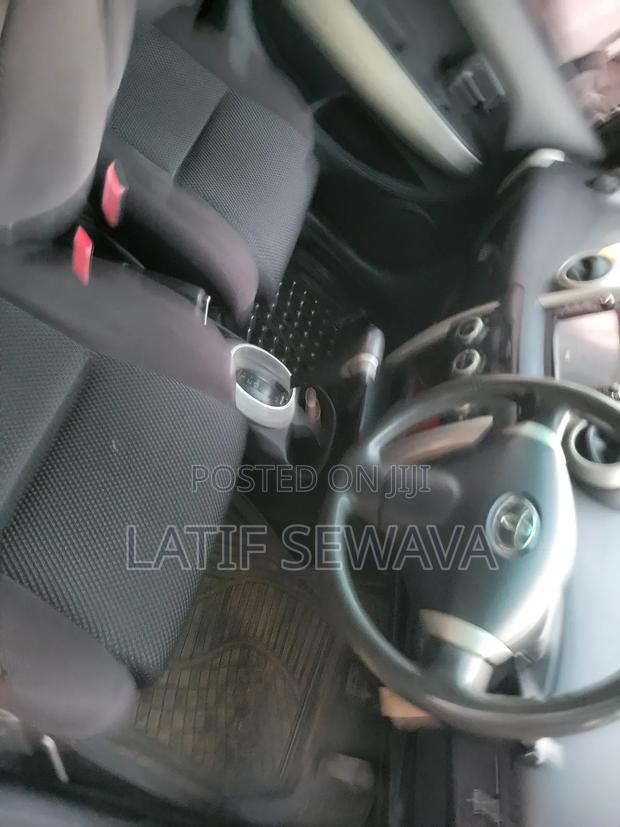 Toyota IST 2005 Silver