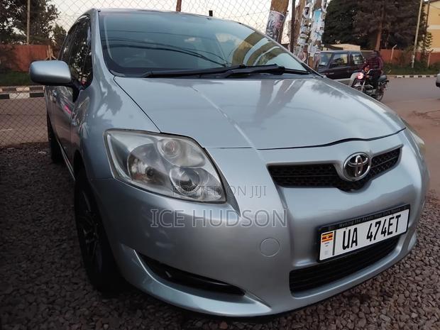 Toyota Auris 2015 Silver